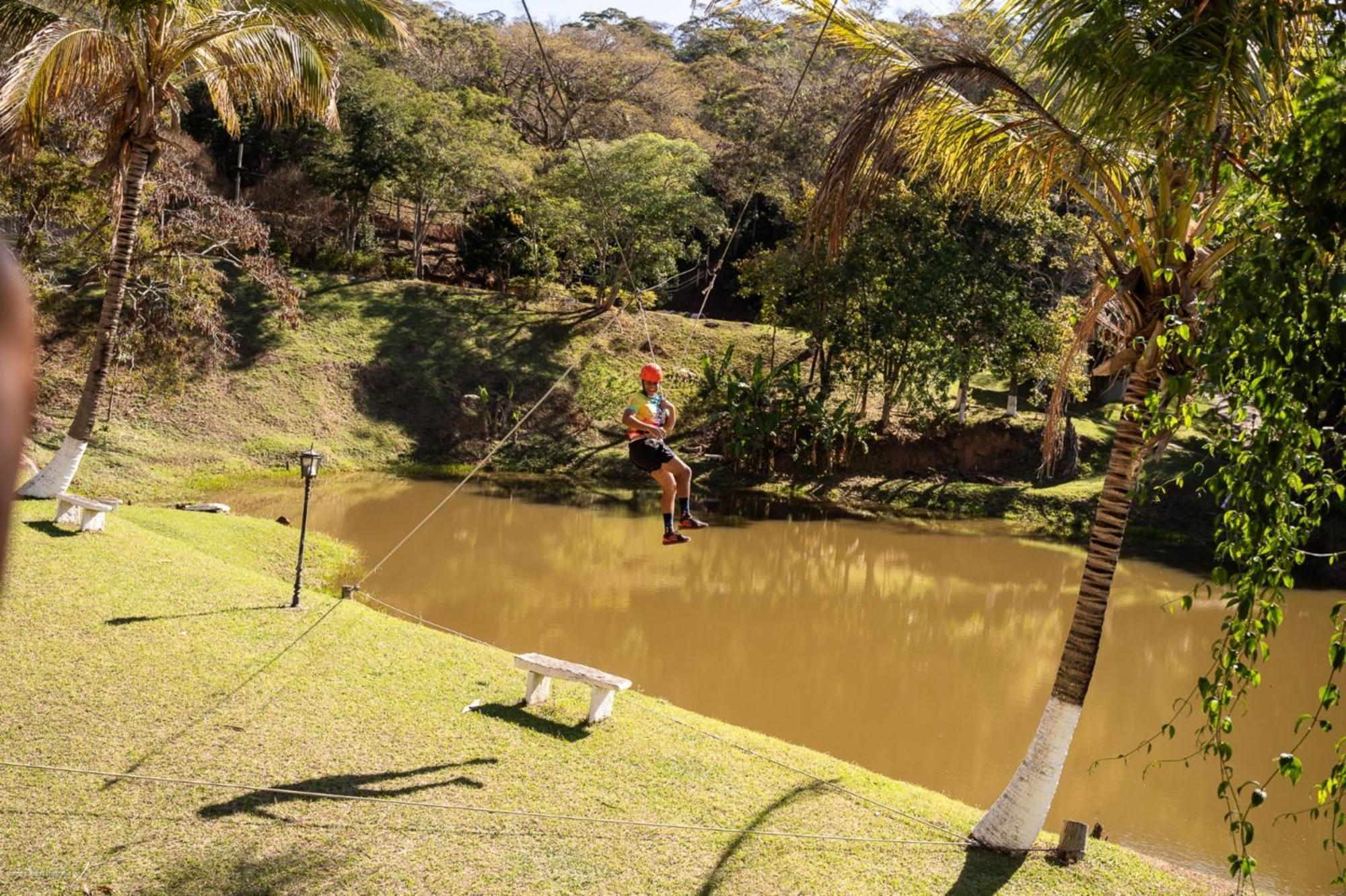 Hotel Fazenda Cachoeiras De Cavaru Vassouras Luaran gambar